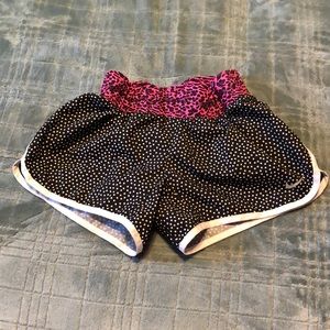 Girl's Nike Dri-Fit Shorts in Medium